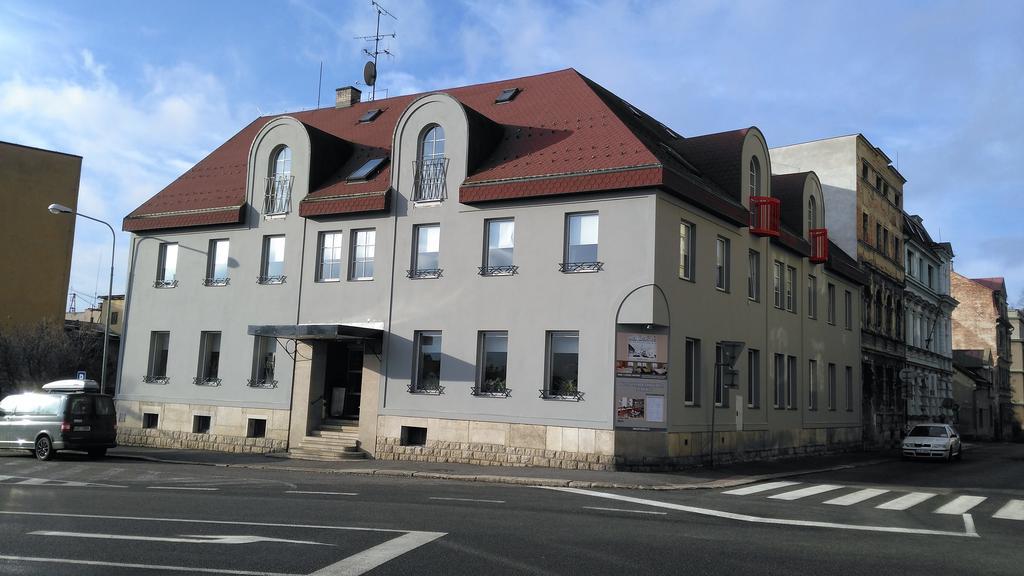 Hotel Na Baste Jablonec nad Nisou Exteriör bild